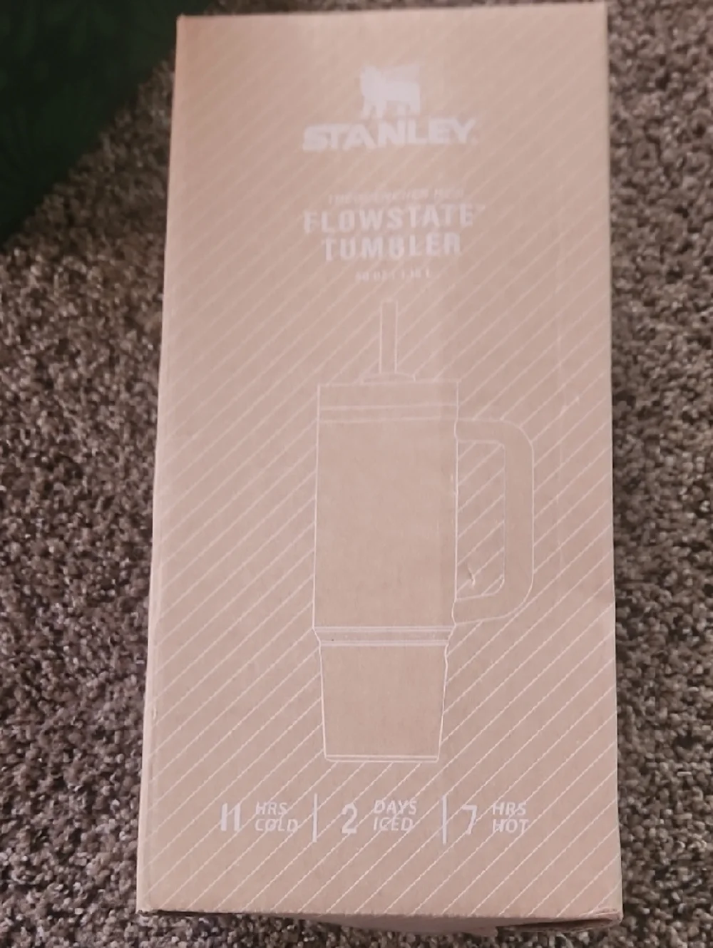 Stanley Black and Gold Checkered Quencher H2.0 Tumbler - Picture 6 of 6